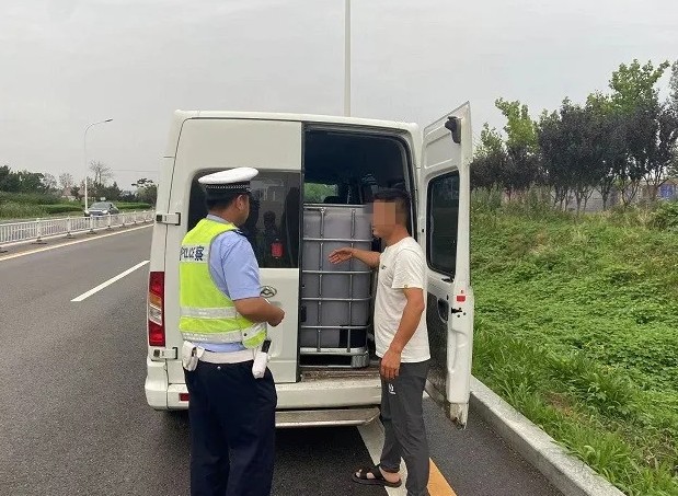 7月份全市范圍內(nèi)面包車集中整治！